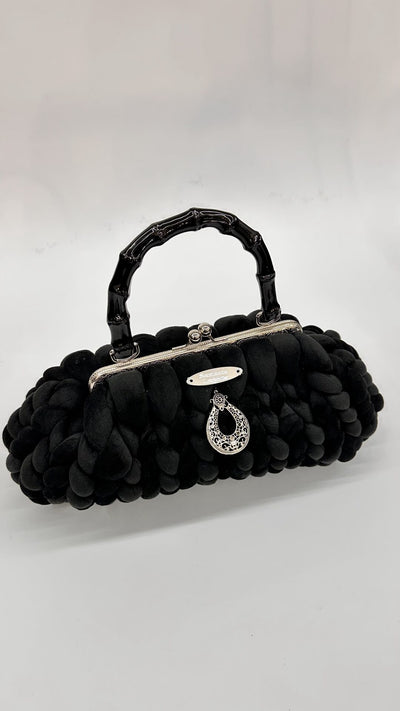 BORSETTA NERA CON CHIUSURA CLIC CLAC
