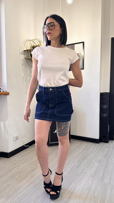 GONNA CARGO IN JEANS