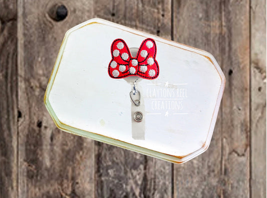 Mouse Bow Badge Reel