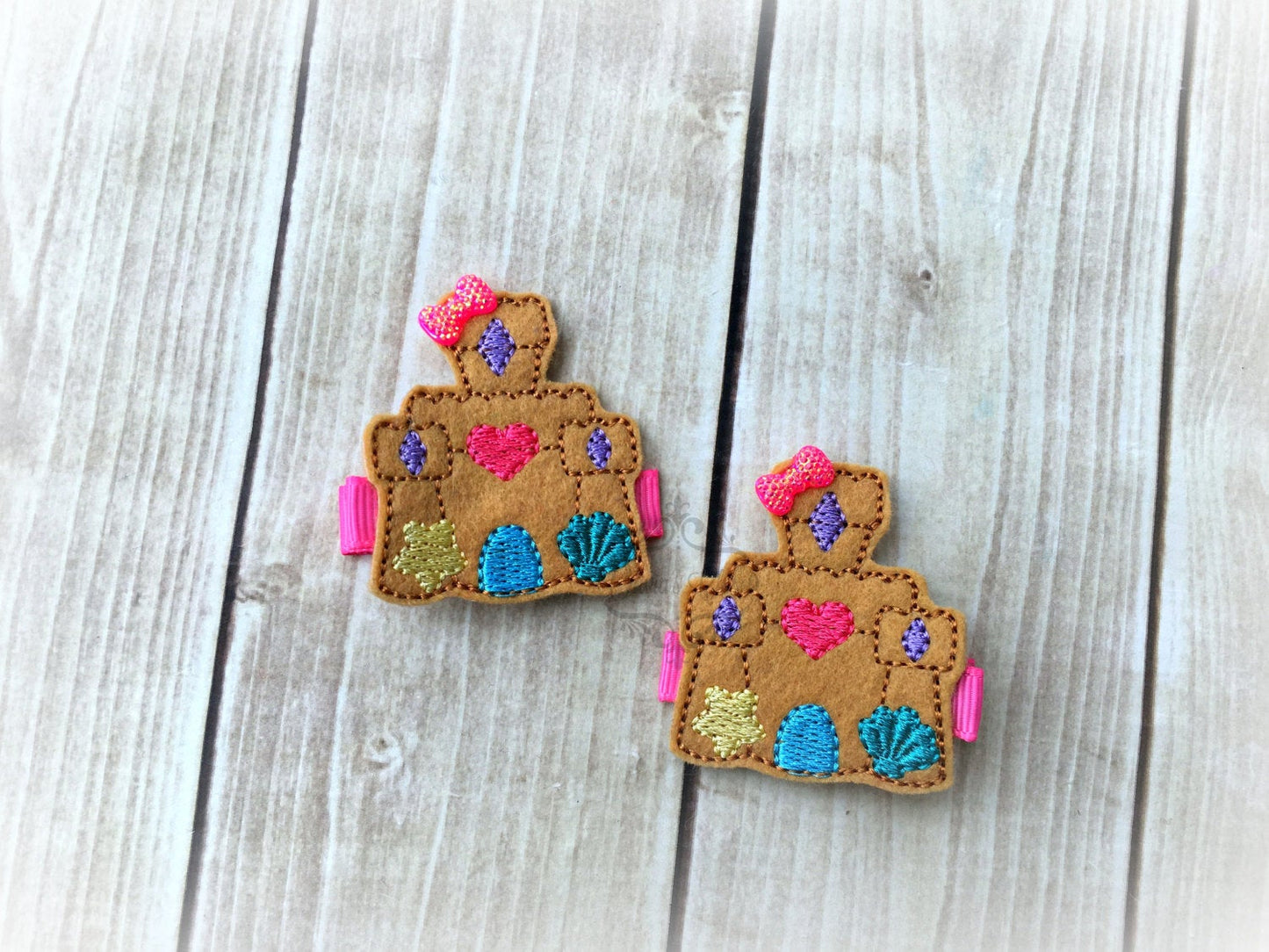 Sand castle hair clip