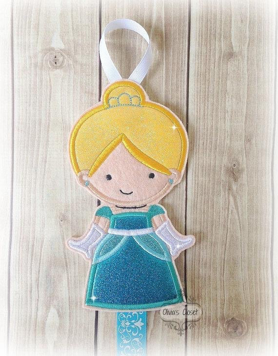Cinderella Bow Holder