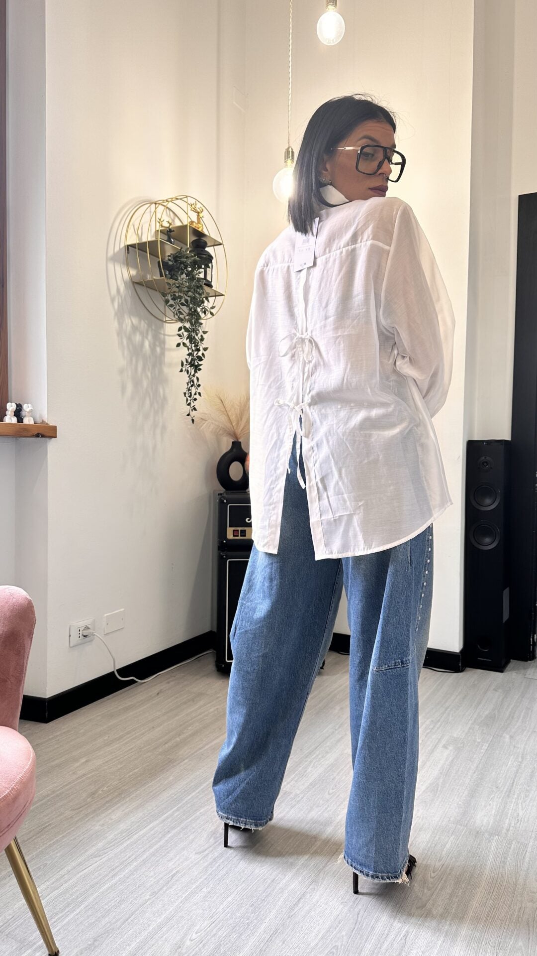 CAMICIA OVER VELATA CON FIOCCHI BIANCA
