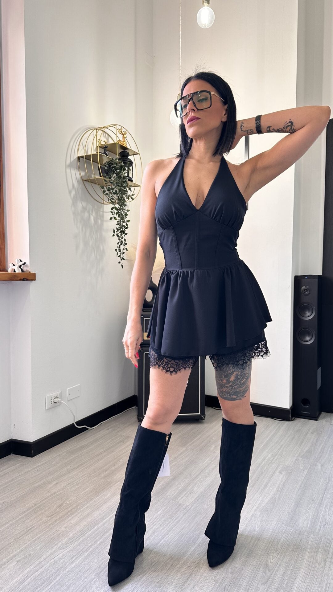ABITINO CON PANTALONCINO E PIZZO