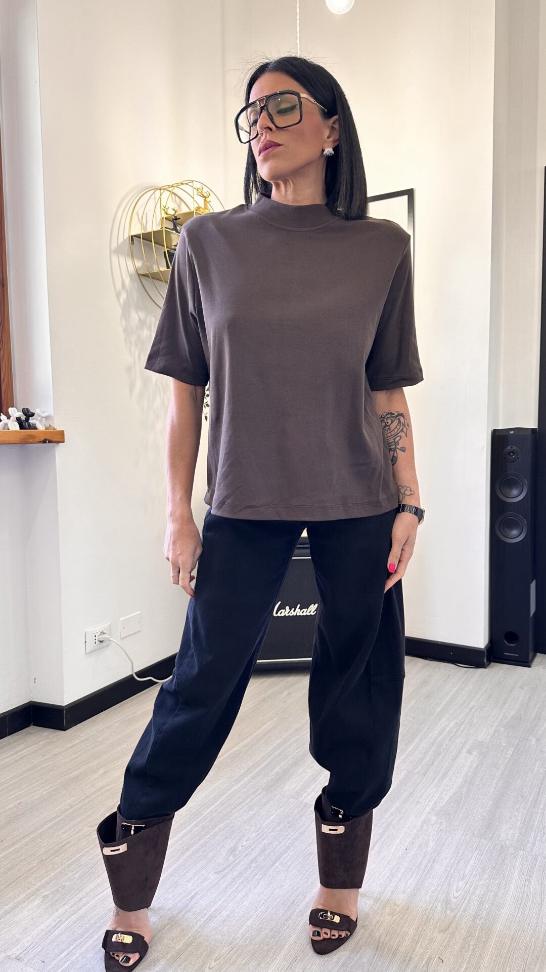 T-SHIRT TAGLIO UOMO MARRONE