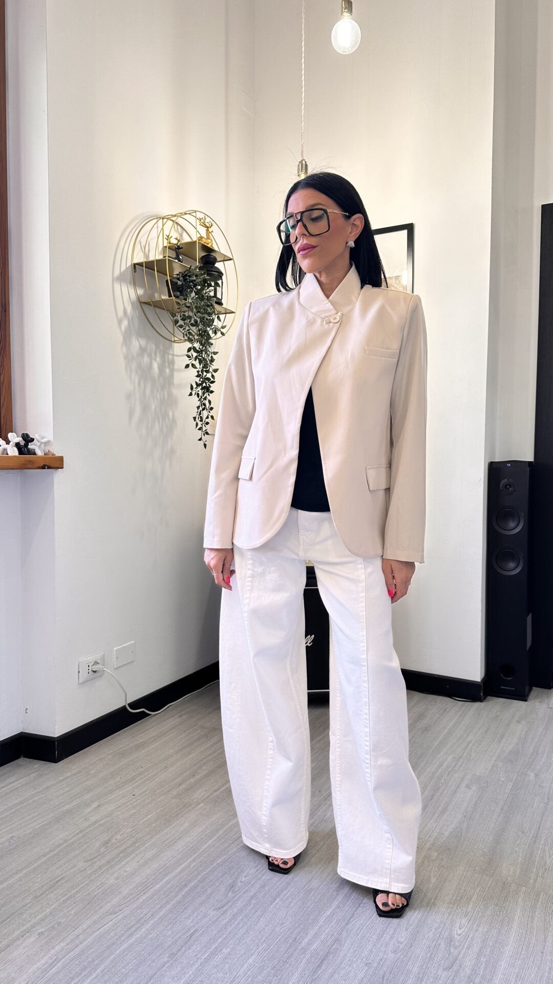 GIACCA CHIUSURA AL COLLO BEIGE