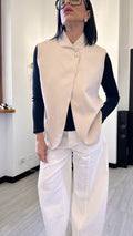 GIACCA SMANICATA CHIUSURA AL COLLO BEIGE