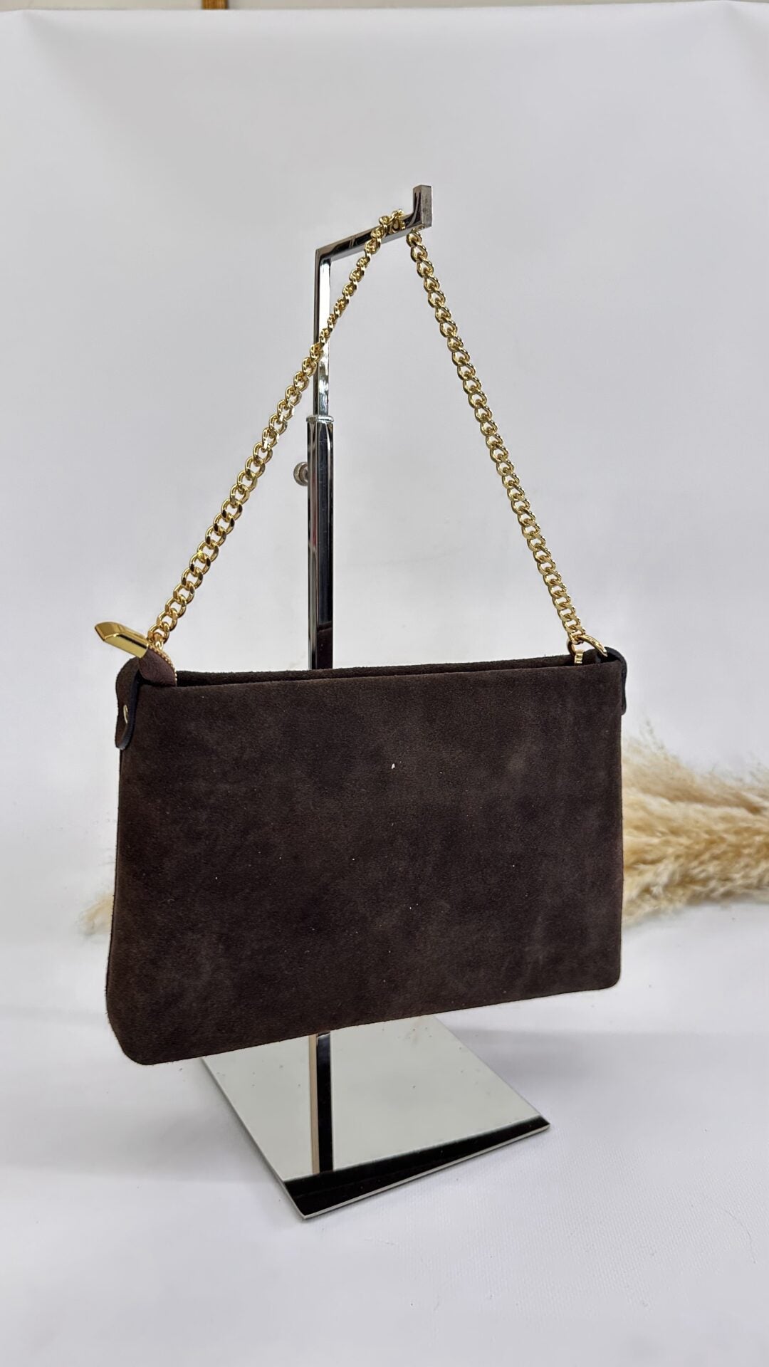 POCHETTE SCAMOSCIATA CON CATENELLA BROWN