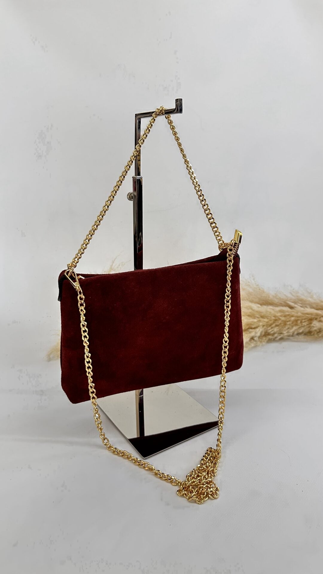 POCHETTE SCAMOSCIATA CON CATENELLA BORDEAUX