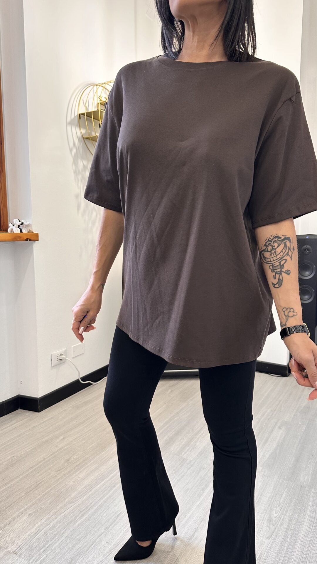 T-SHIRT MARRONE OVERSIZE