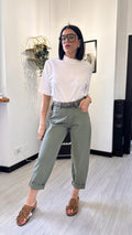 JEANS CON CINTURA MILITARE