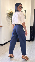 JEANS CON CINTURA BLU