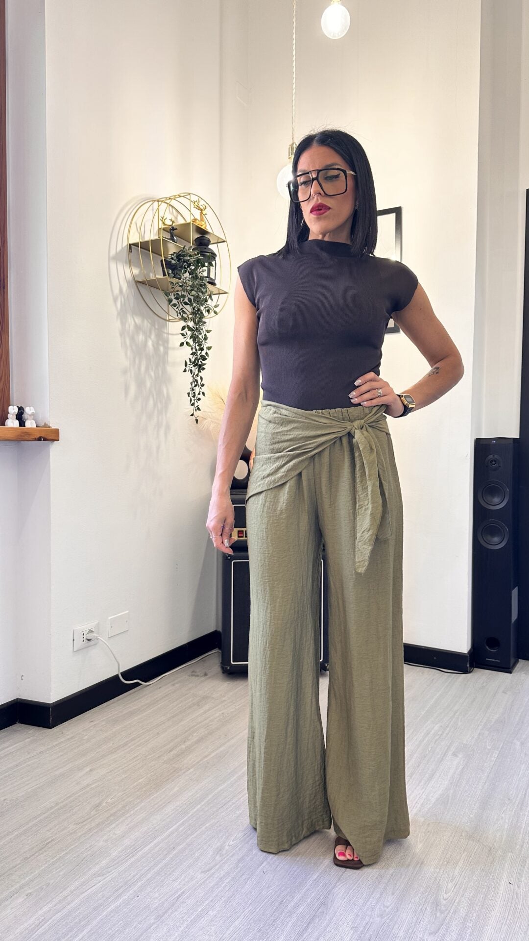 PANTALONE IN LINO CON PAREO MILITARE