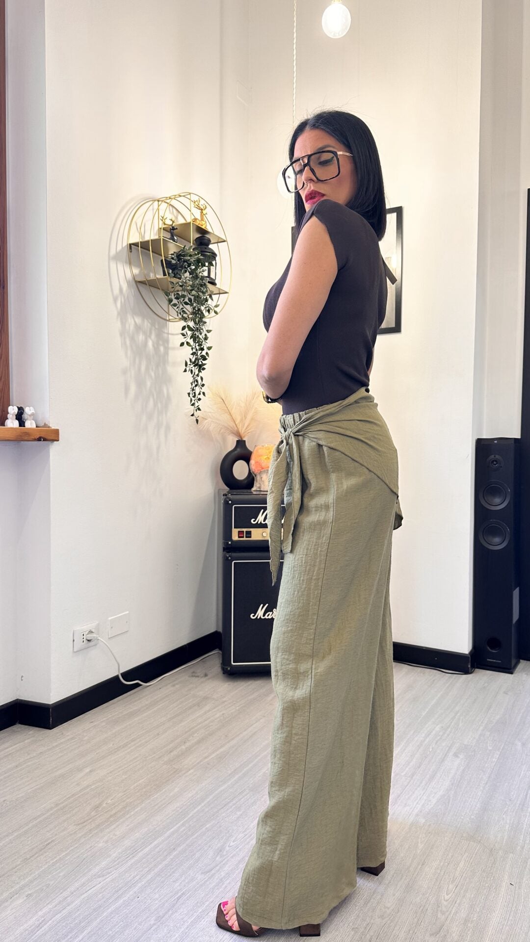 PANTALONE IN LINO CON PAREO MILITARE