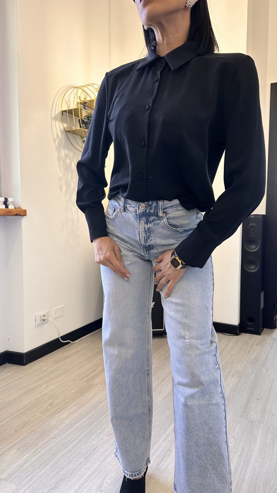 CAMICIA BOTTONI TONDI NERA