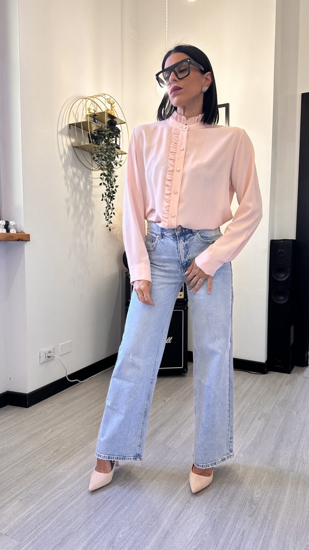 CAMICIA BOTTONI TONDI E FRUFRU ROSA