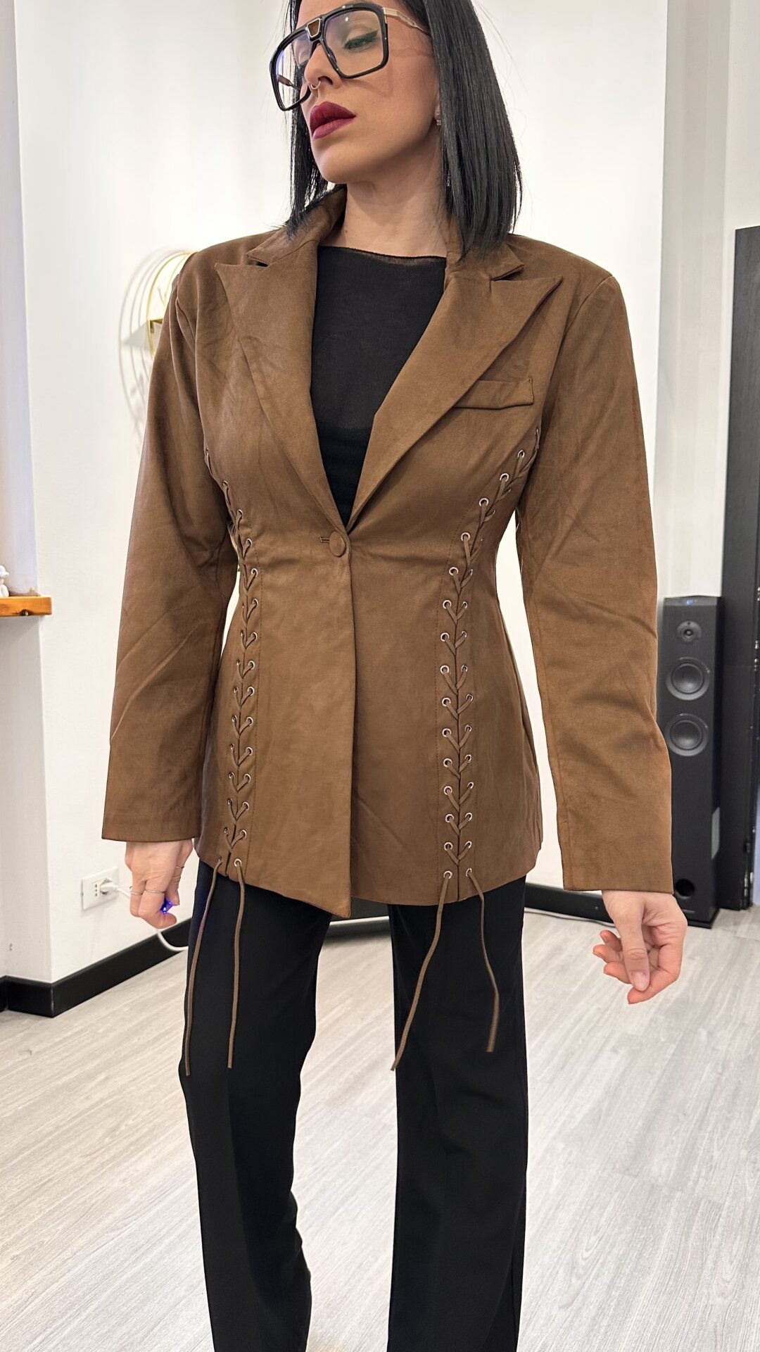 GIACCA CON INTRECCI LATERALI SCAMOSCIATA BROWN