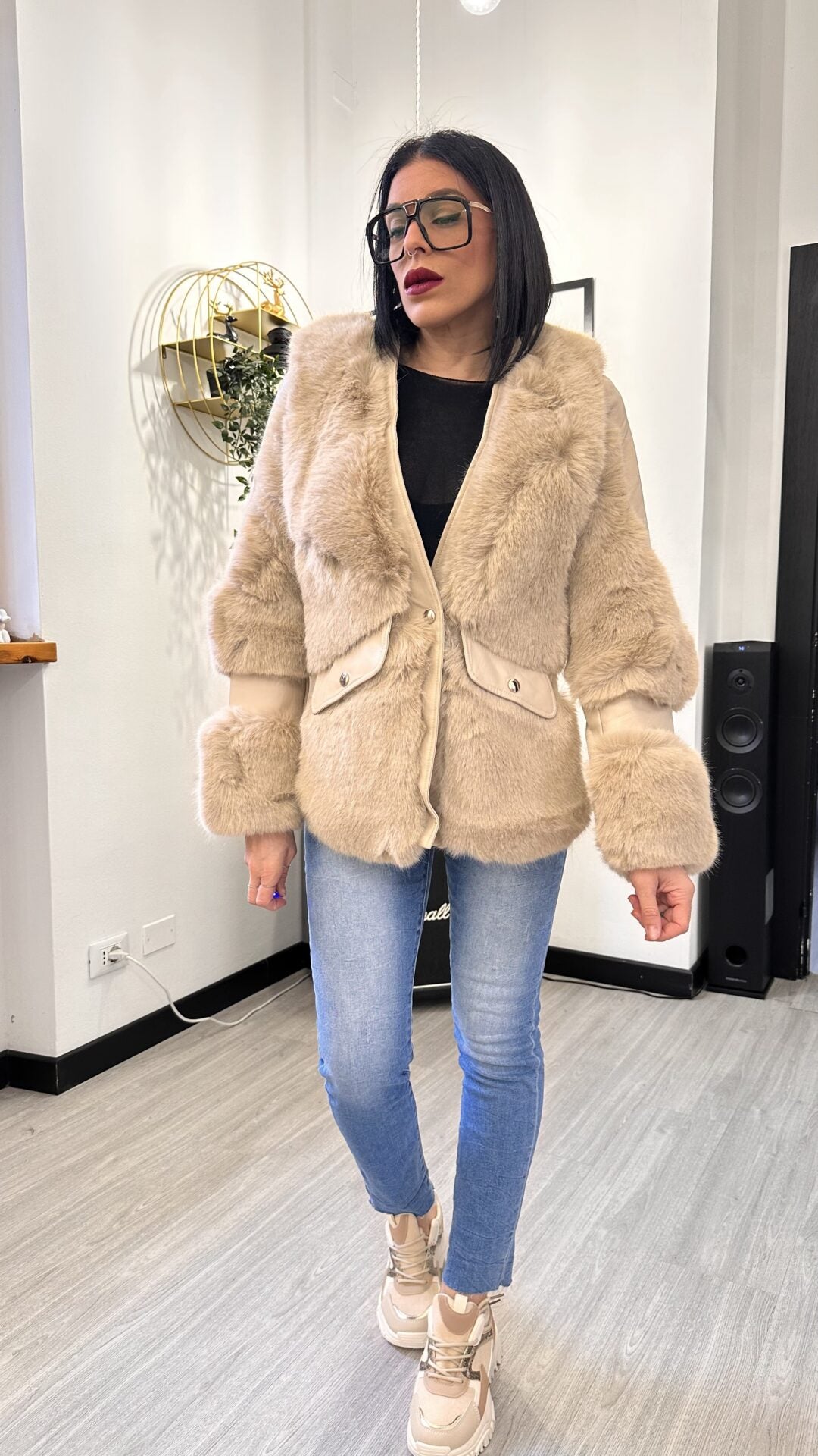 CAPPOTTO ECOPELLE PELLICCIA AVORIO (M/XL)