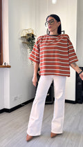 T-SHIRT A RIGHE APERTA SUL RETRO MATTONE