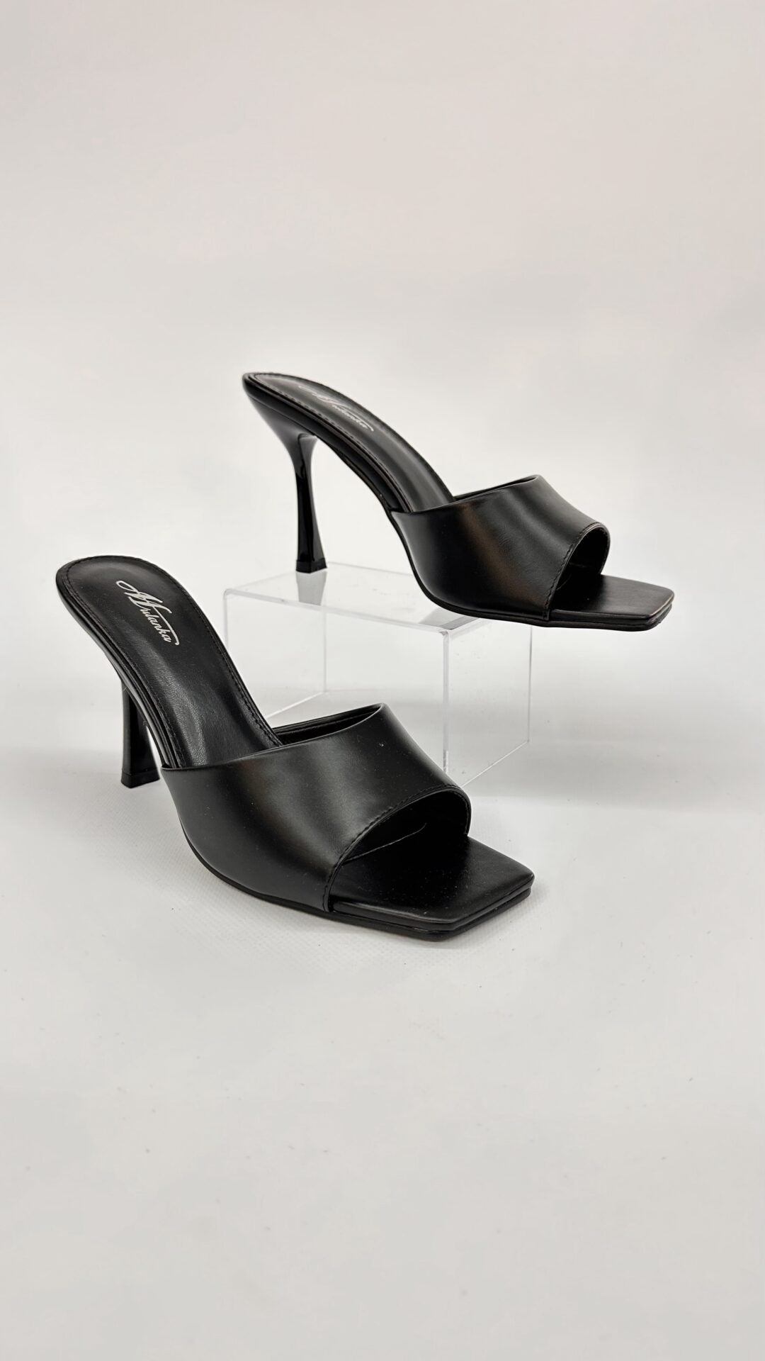 MULES IN ECOPELLE NERO