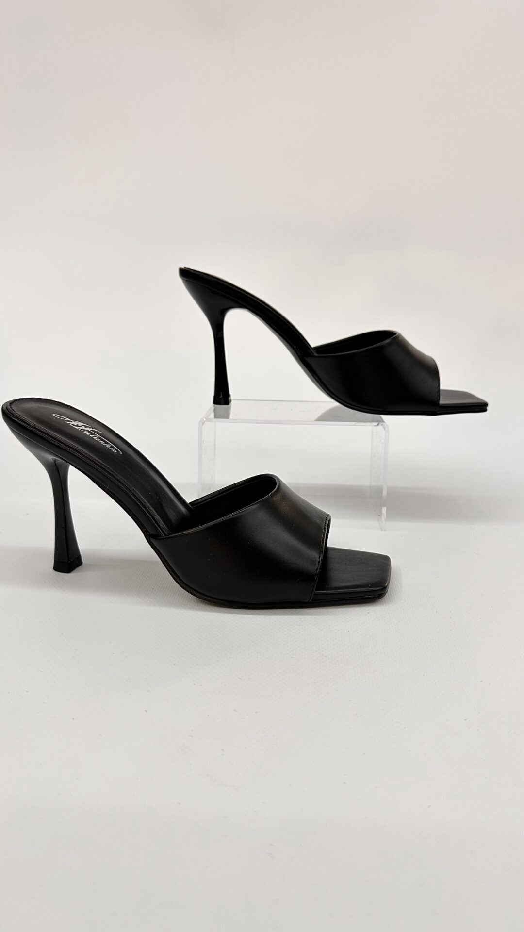 MULES IN ECOPELLE NERO