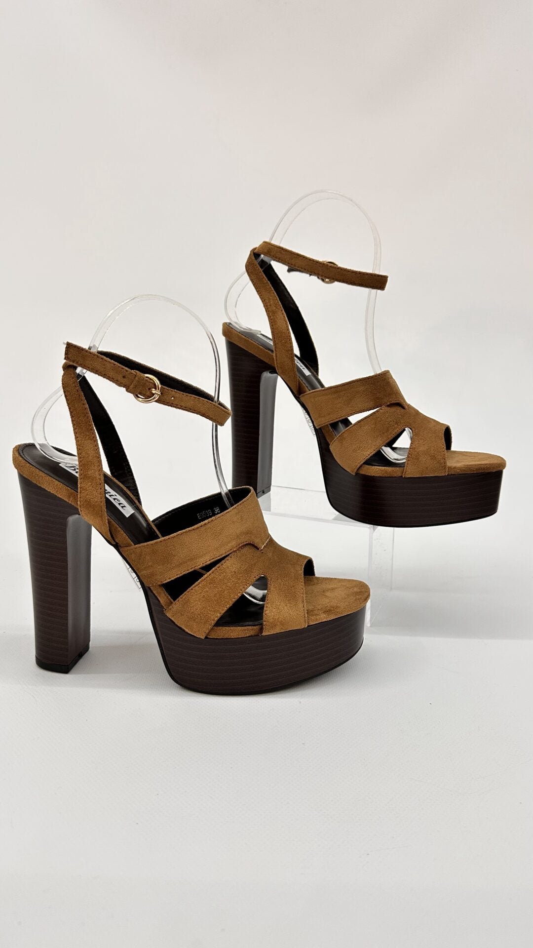 SANDALO CON PLATEAU CAMEL