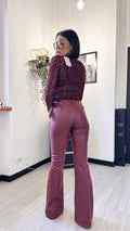 PANTALONE A ZAMPA IN ECOPELLE BORDEAUX