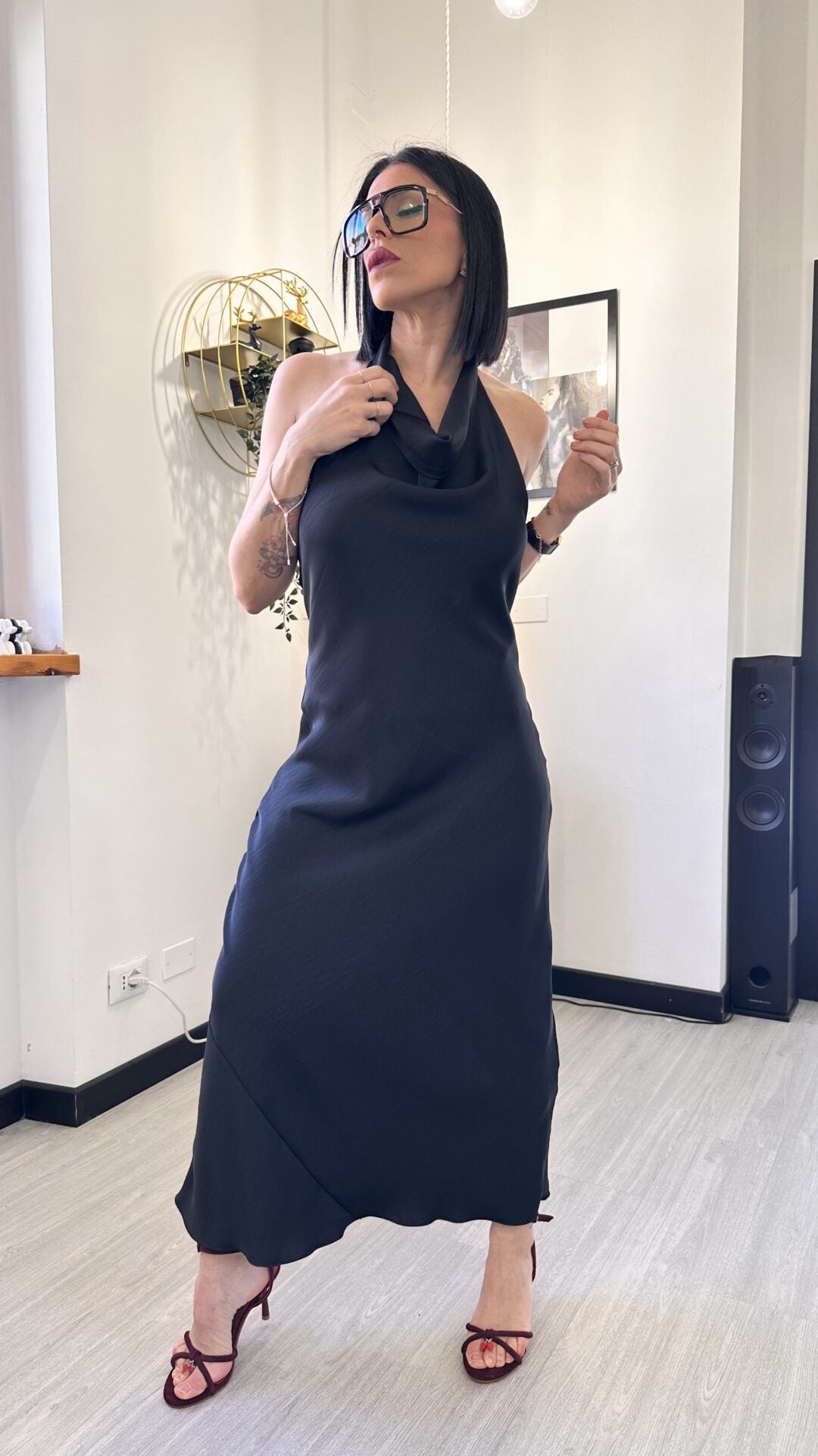 VESTITO SIMIL RASO LUNGO NERO