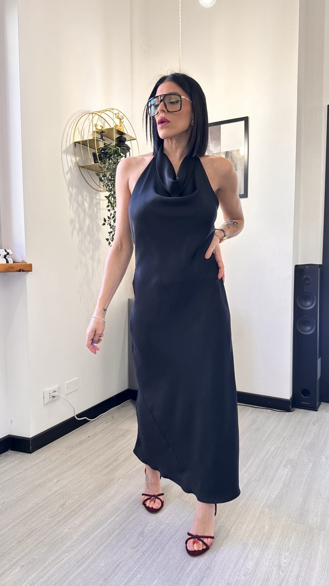VESTITO SIMIL RASO LUNGO NERO