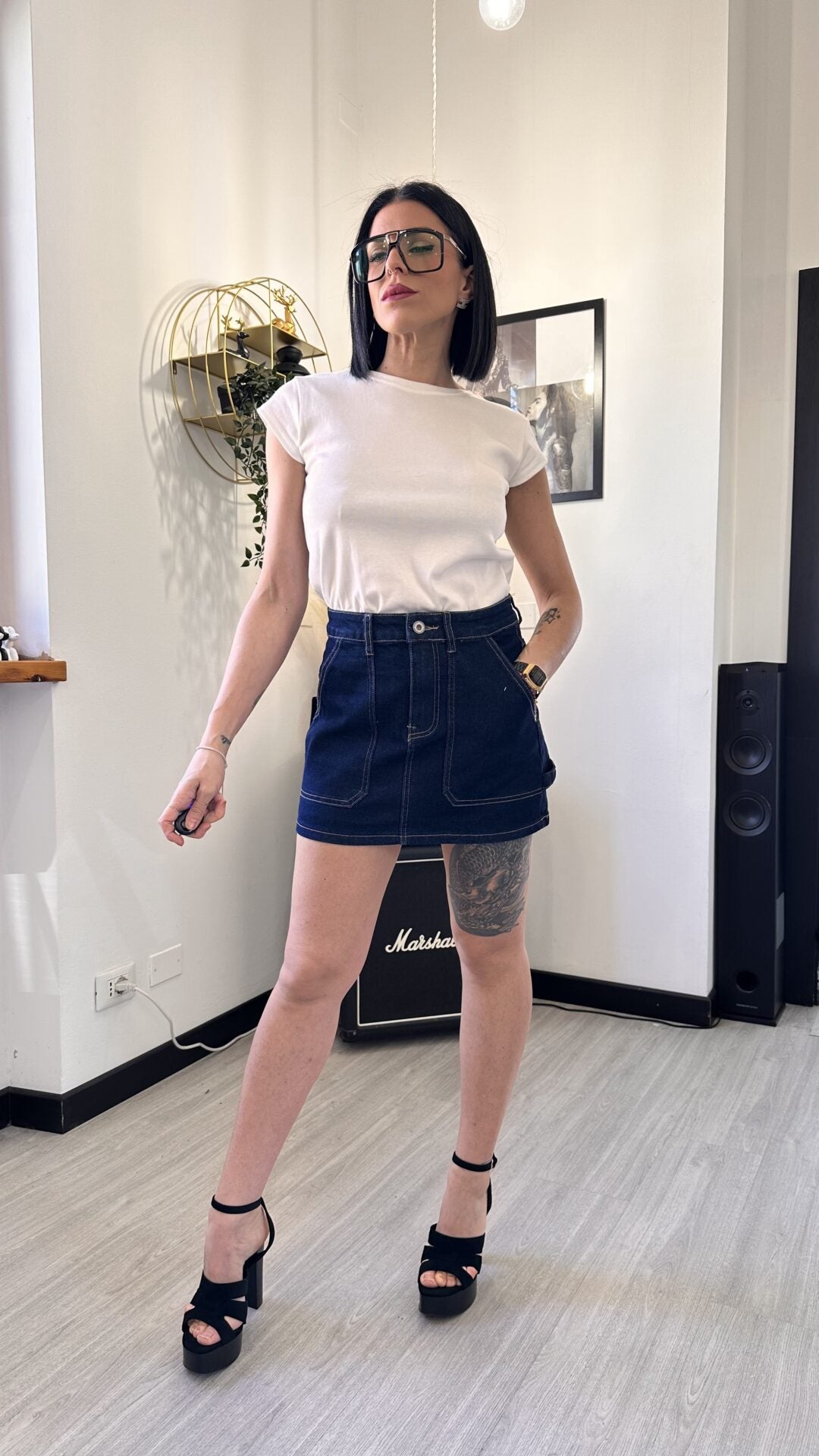 GONNA CARGO IN JEANS