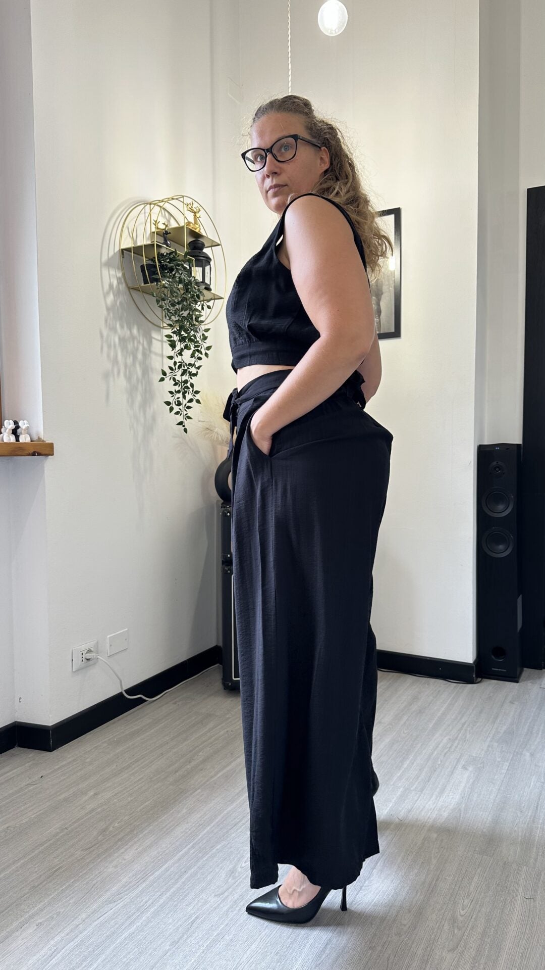COORDINATO CON TOP NERO