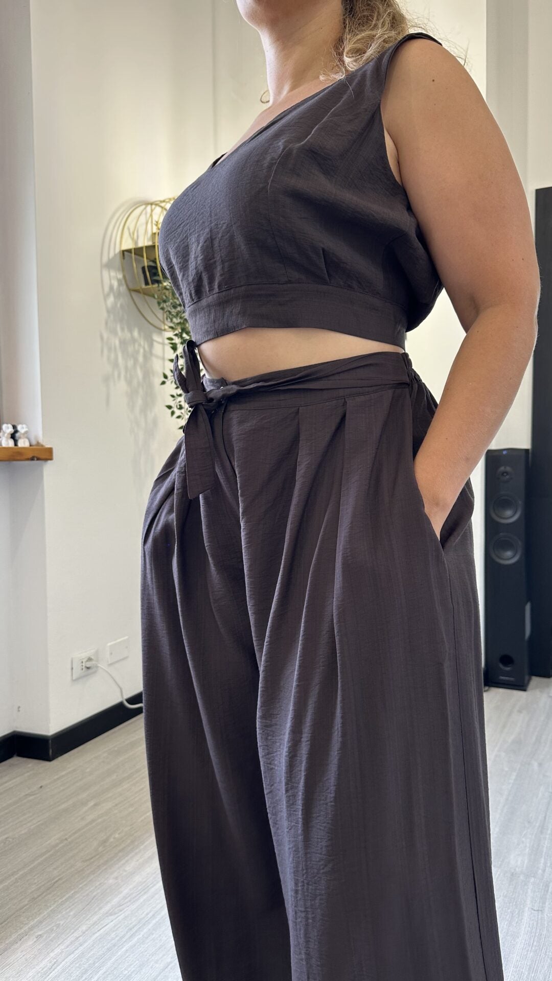 COORDINATO CON TOP MARRONE
