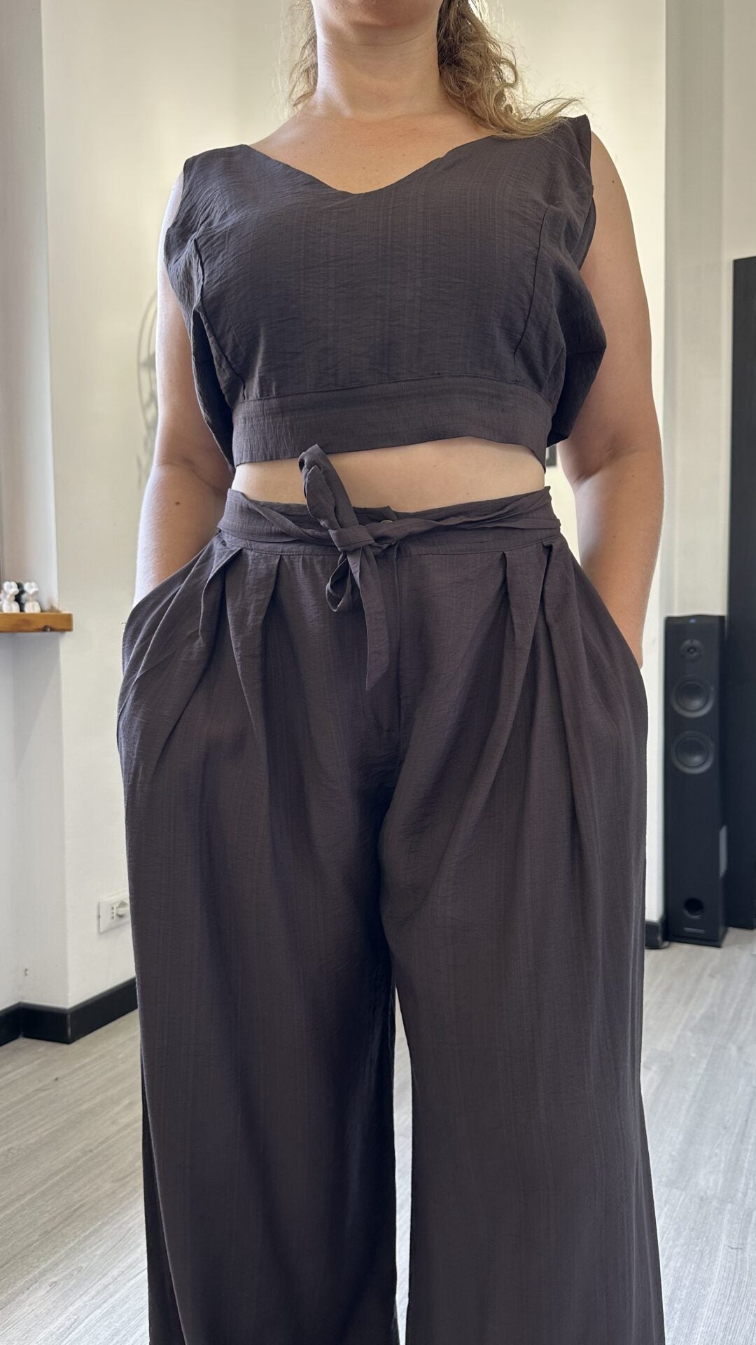 COORDINATO CON TOP MARRONE