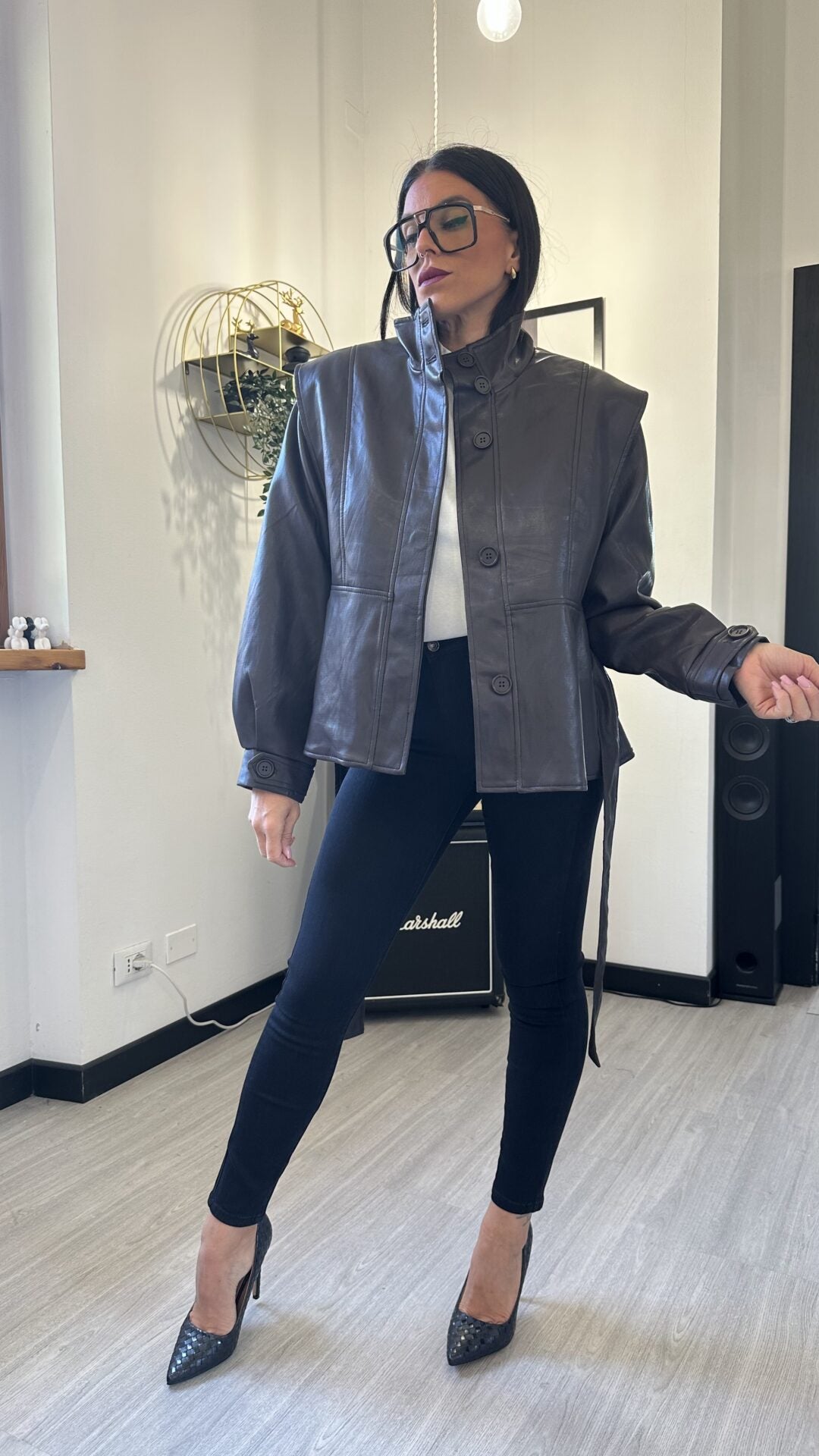 GIACCA IN ECOPELLE CON CINTURA MARRONE
