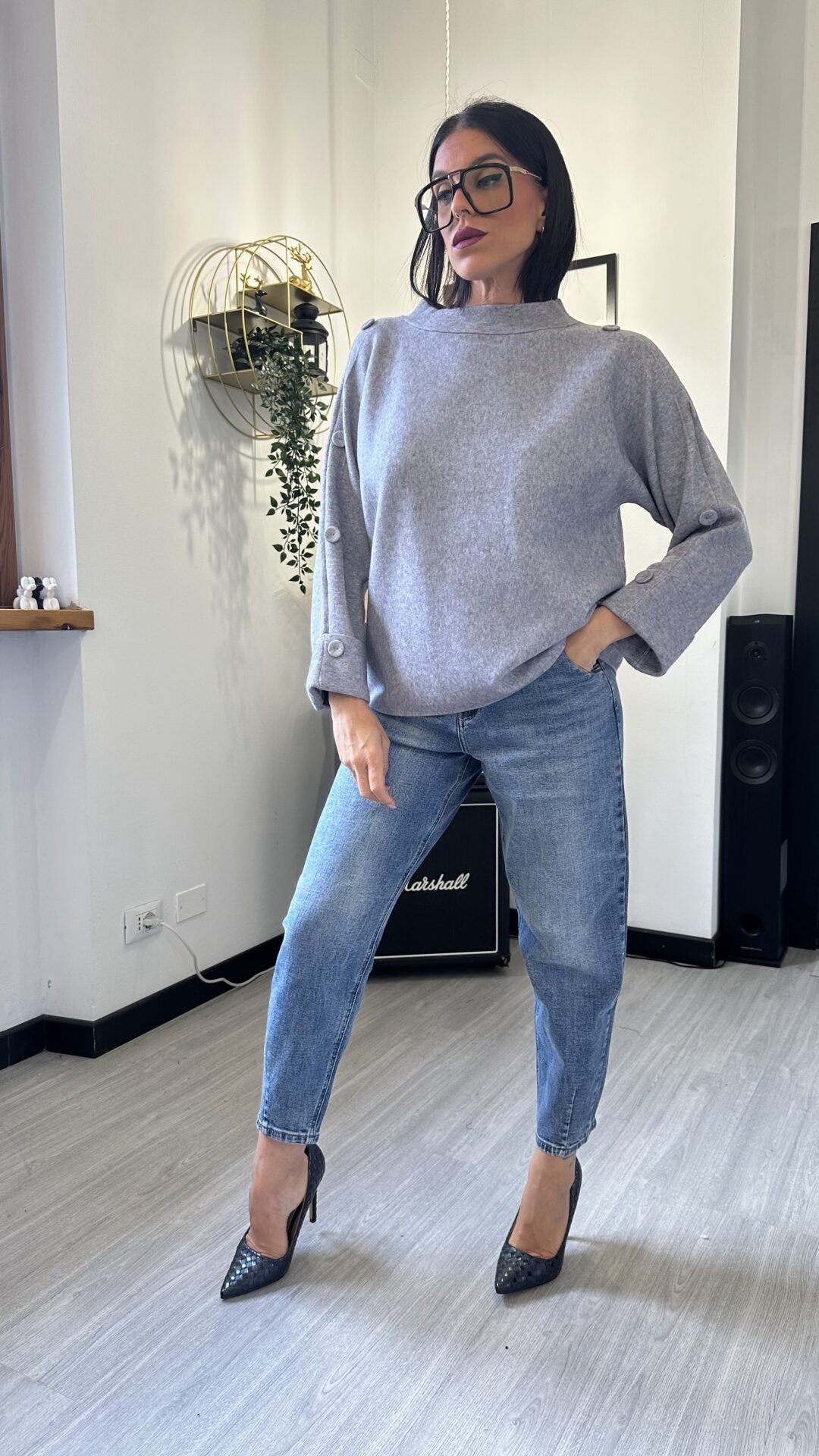 MAGLIONCINO CON BOTTONI GRIGIO