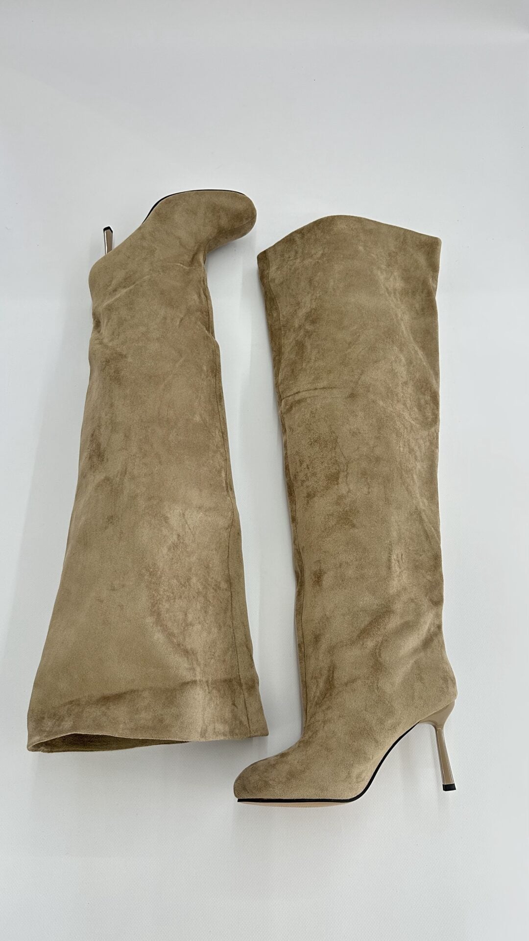 STIVALE ALTO SCAMOSCIATO PUNTA QUADRATA BEIGE