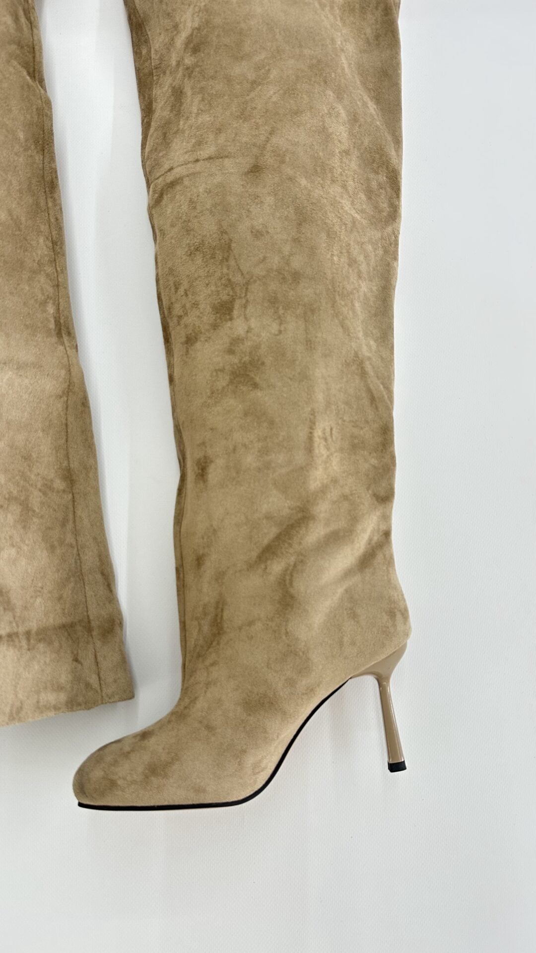 STIVALE ALTO SCAMOSCIATO PUNTA QUADRATA BEIGE