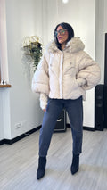 BOMBER OVER CON PELO BEIGE