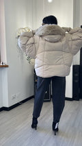 BOMBER OVER CON PELO BEIGE