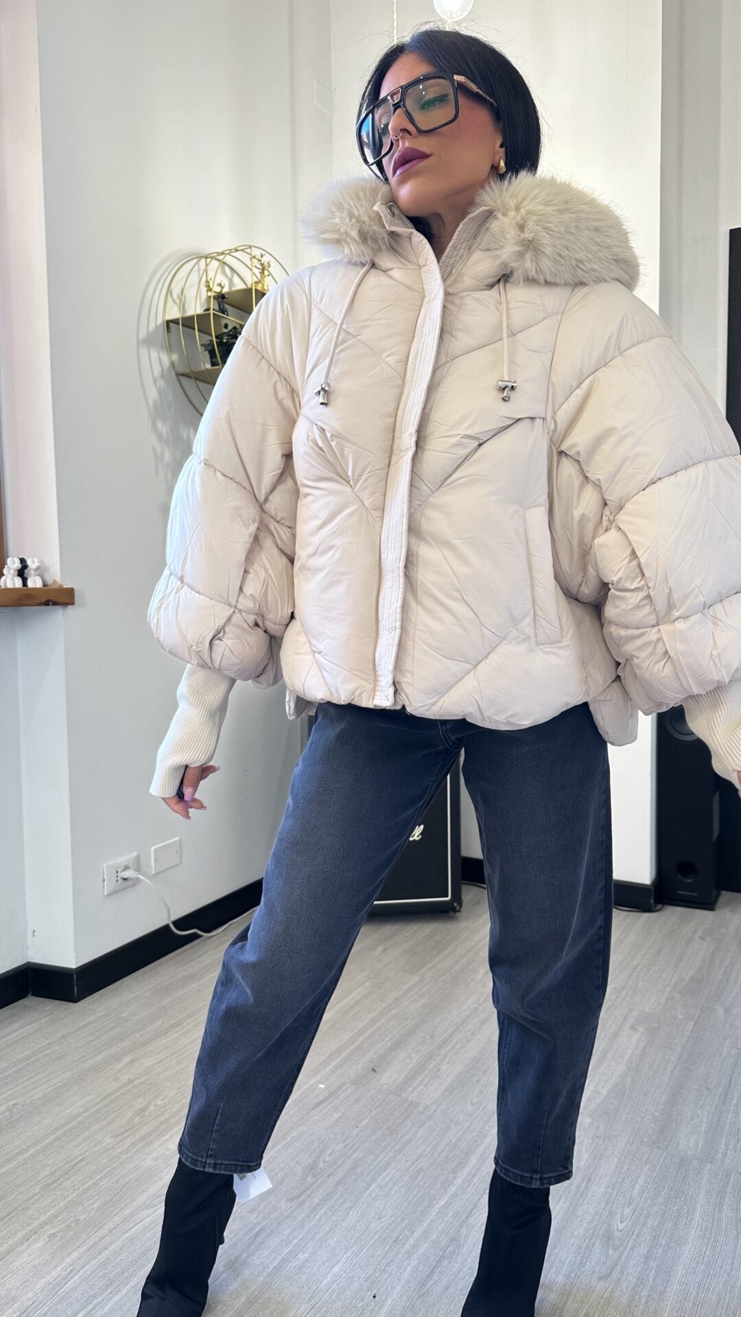 BOMBER OVER CON PELO BEIGE