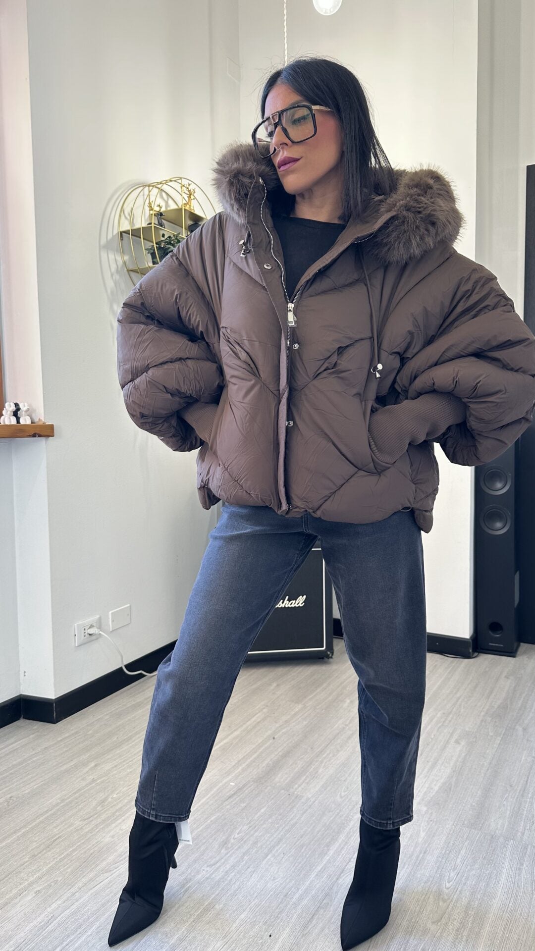 BOMBER OVER CON PELO MARRONE