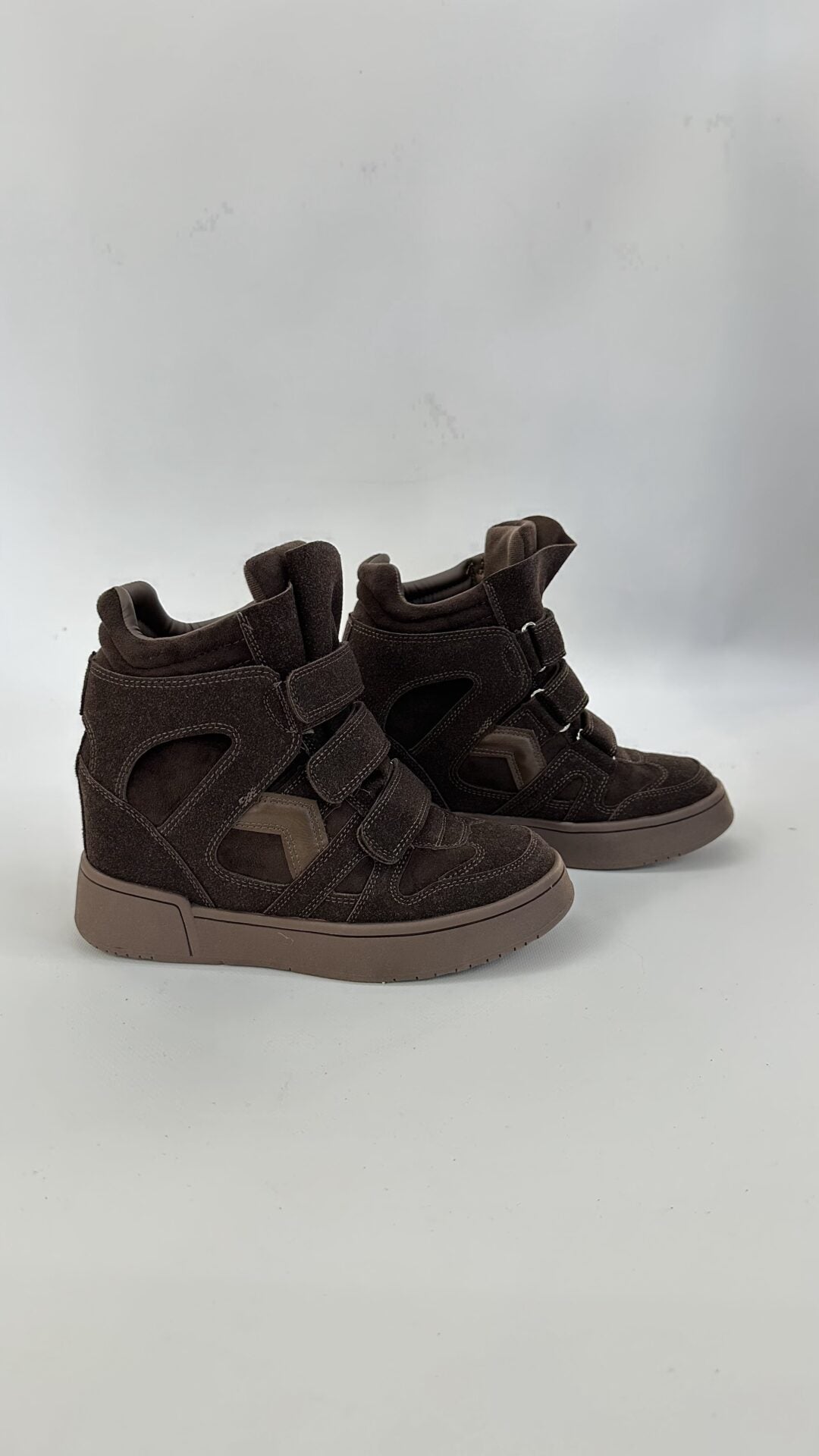 SNEAKERS ISABEL MARRONI