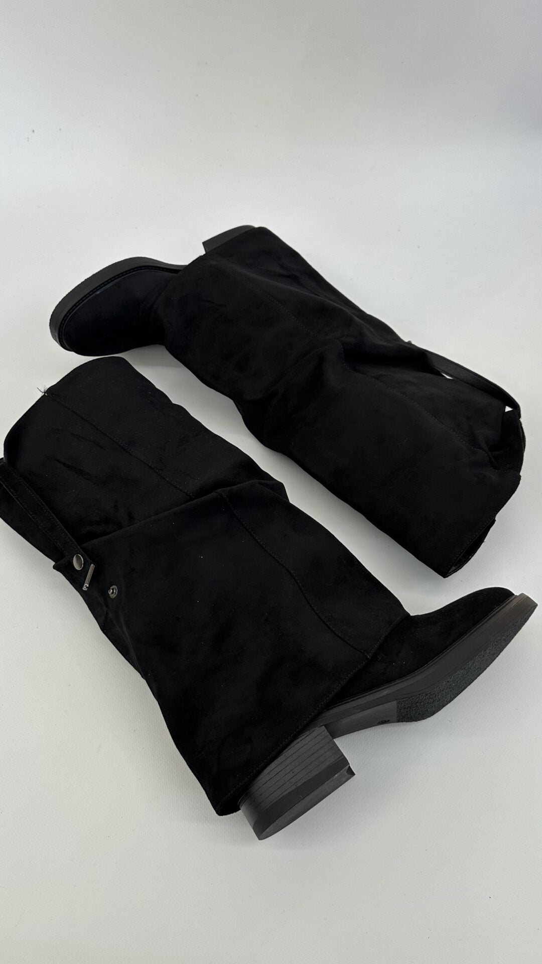 BOOTS SCAMOSCIATO NERO