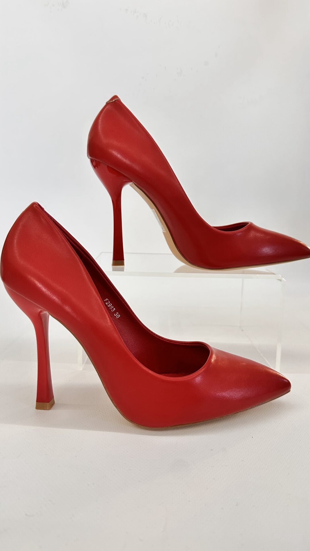 DECOLLETE IN ECOPELLE ROSSA