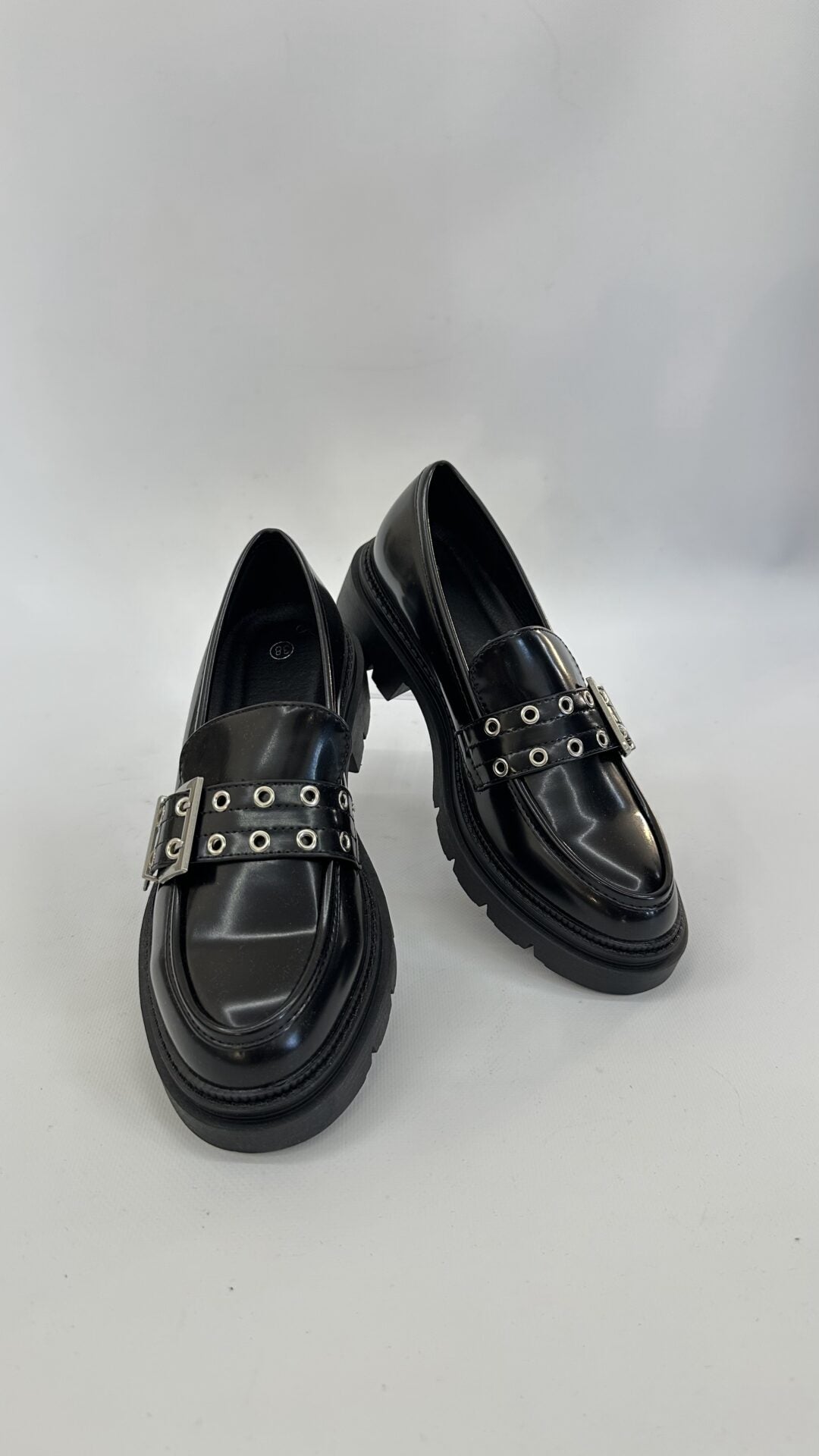 MOCASSINO LUCIDO CON FIBBIA