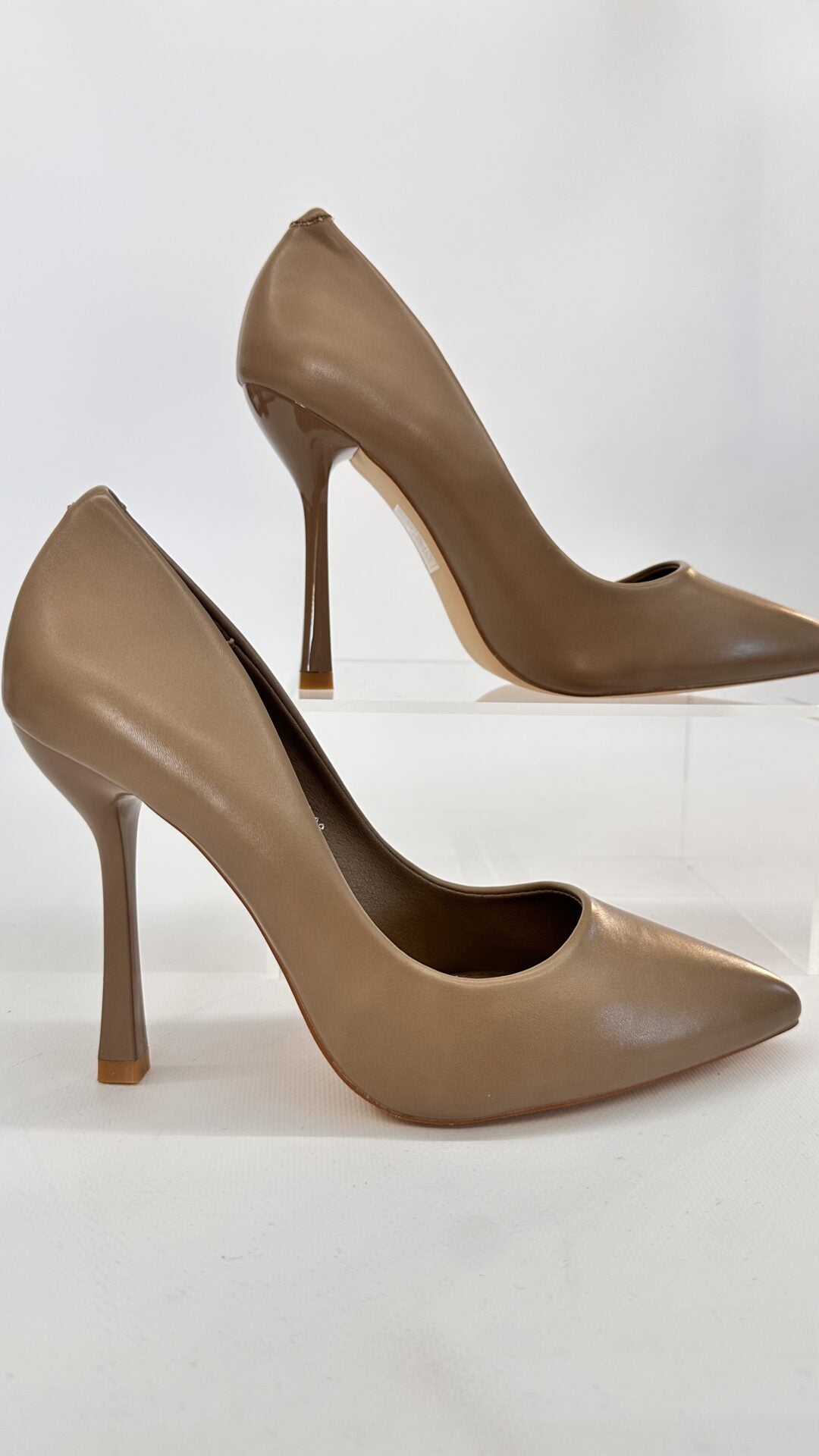 DECOLLETE IN ECOPELLE KAKI