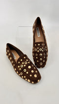 MOCASSINO CON BORCHIE MARRONE