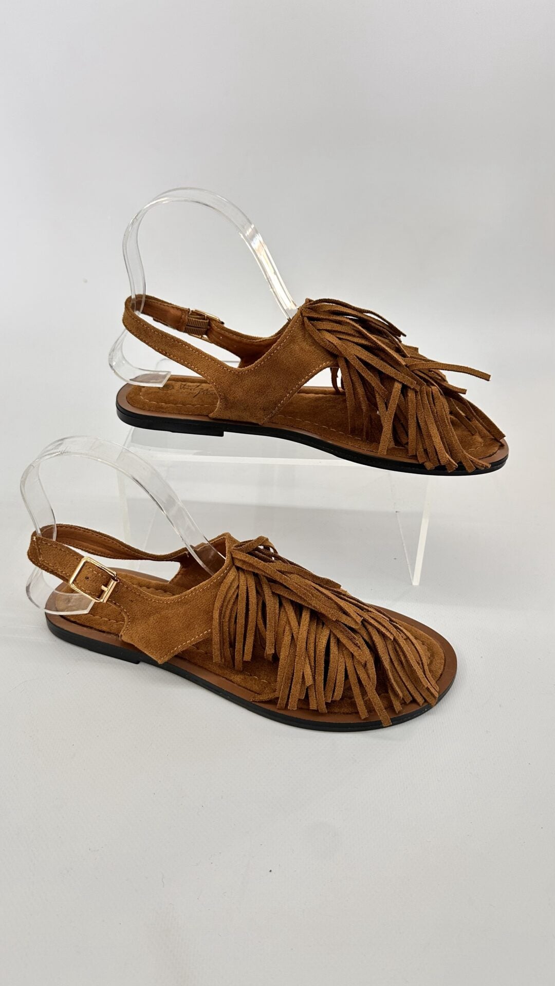 SANDALO INFRADITO CON FRANGE CAMEL
