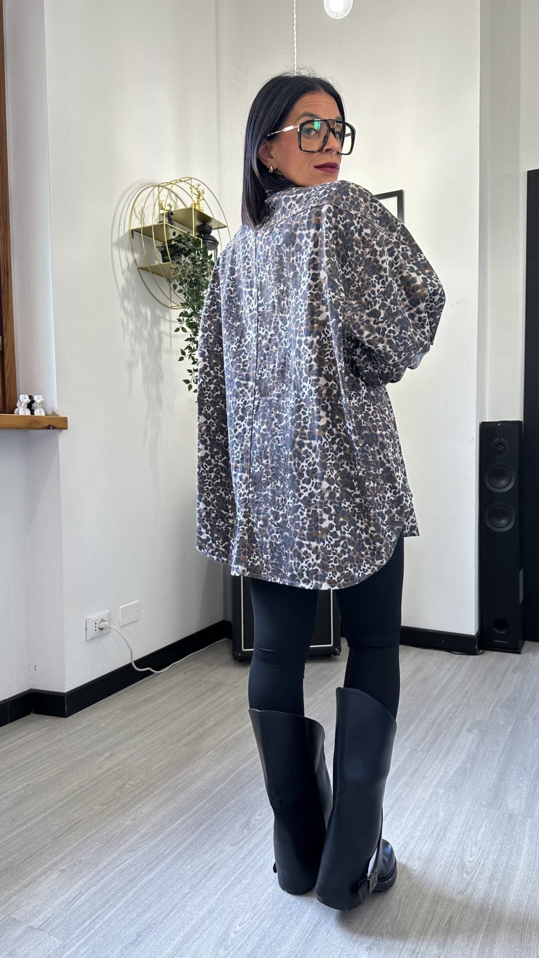 CAMICIONA DI JEANS LEOPARDATO CHIARO