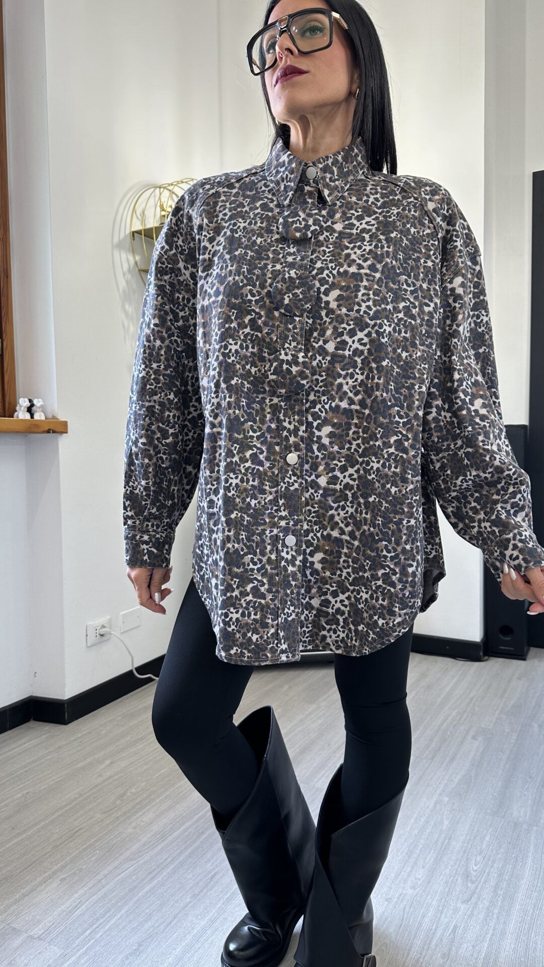 CAMICIONA DI JEANS LEOPARDATO CHIARO