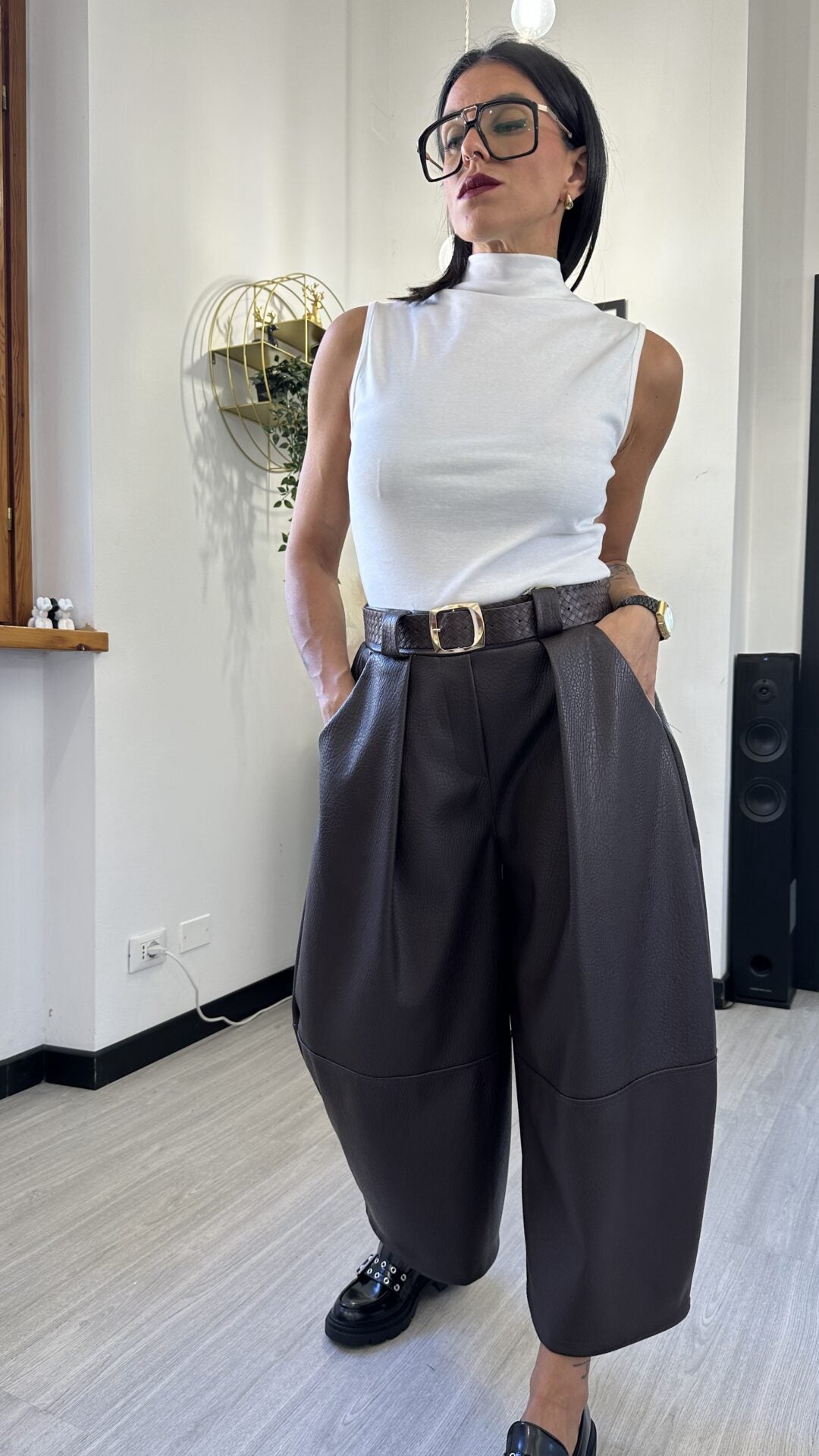 PANTALONE BAGGY LARGO IN ECOPELLE MARRONE